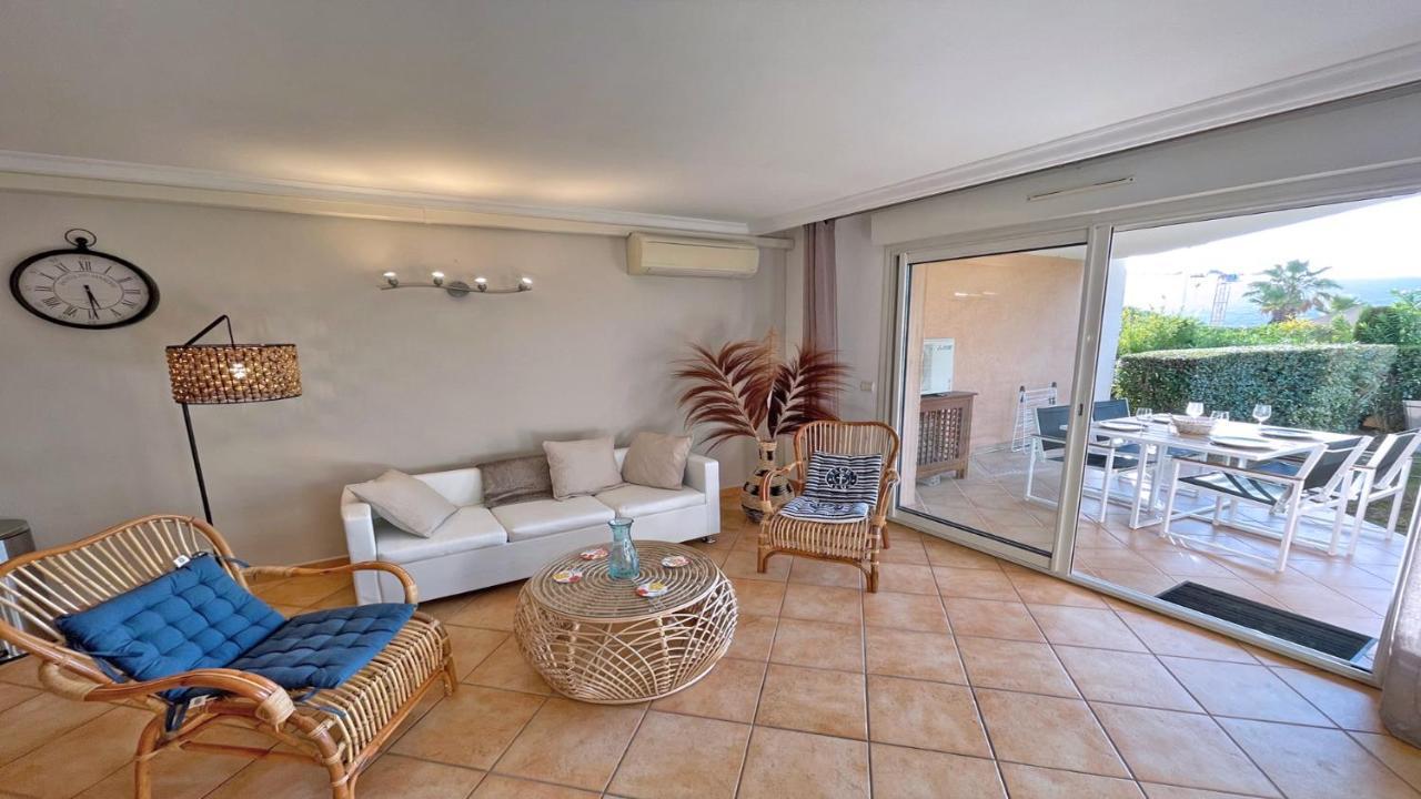 Appartement Les Pins Bleus A8 Sainte-Maxime Buitenkant foto
