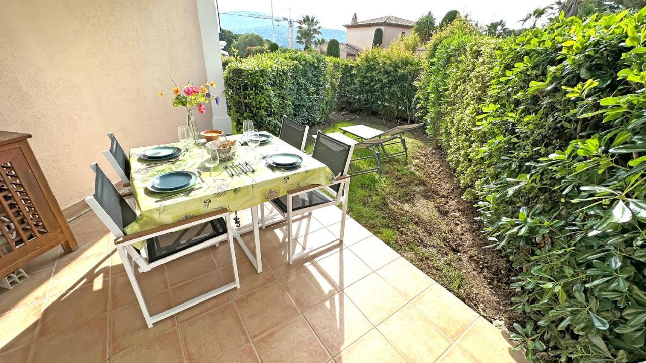 Appartement Les Pins Bleus A8 Sainte-Maxime Buitenkant foto