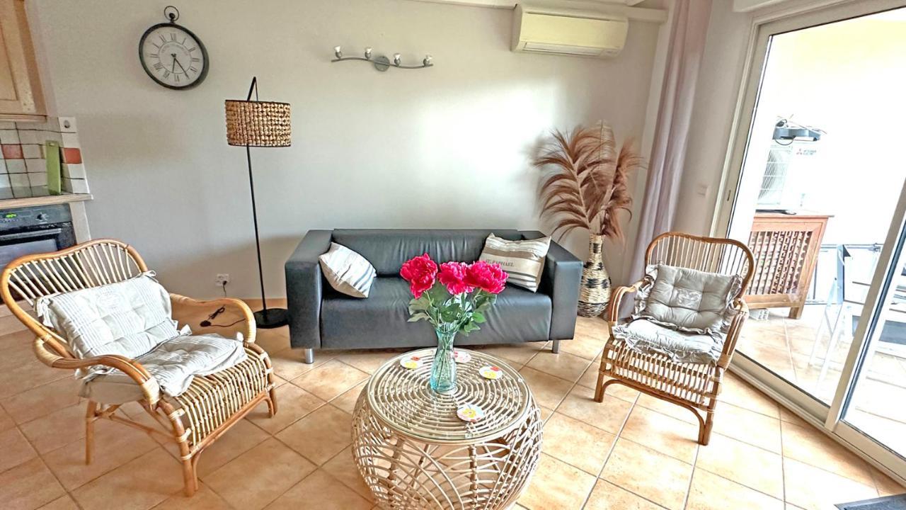 Appartement Les Pins Bleus A8 Sainte-Maxime Buitenkant foto