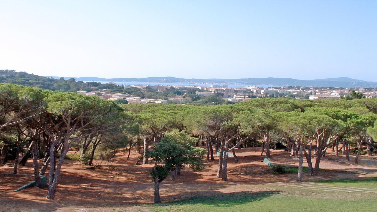 Appartement Les Pins Bleus A8 Sainte-Maxime Buitenkant foto