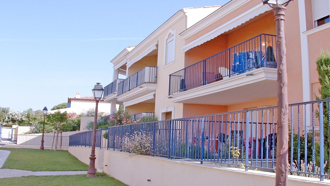 Appartement Les Pins Bleus A8 Sainte-Maxime Buitenkant foto